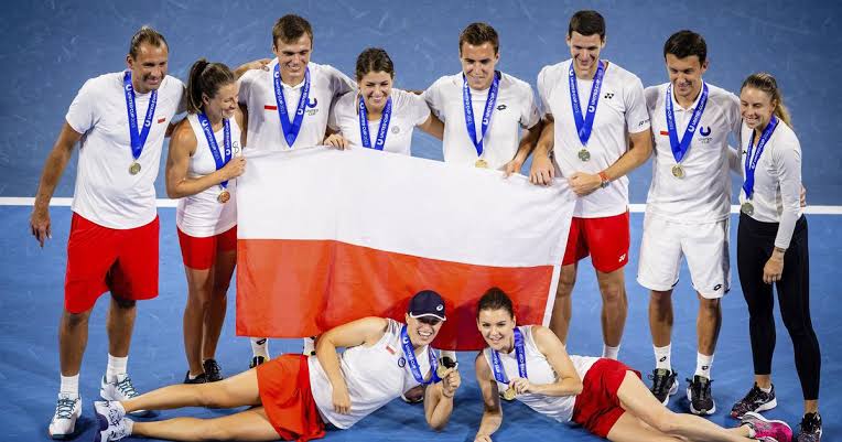 Reprezentacja Polski dociera do finału United Cup, przegrywa z USA