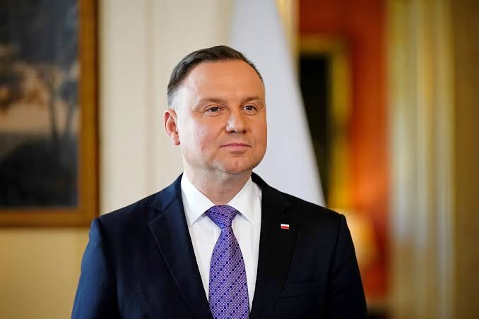Wstrząs w Polsce: Prezydent Andrzej Duda rezygnuje po ujawnieniu oskarżeń o morderstwo!