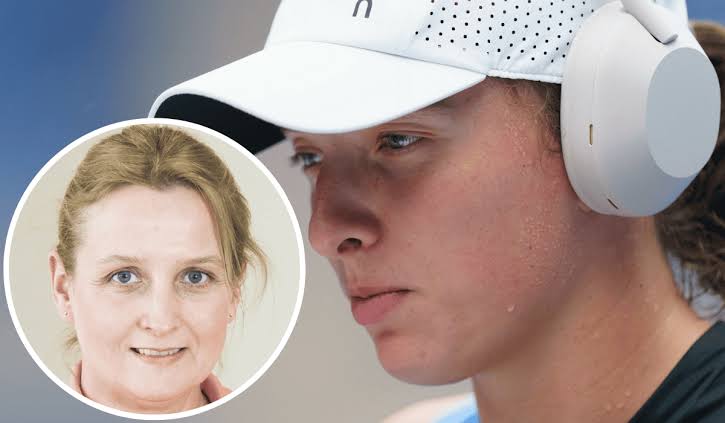 “Dorota Świątek publicznie wyrzekła się swojej córki, Igi Świątek, nazywając ją bękartem i nieszczęsną dziewczyną.”