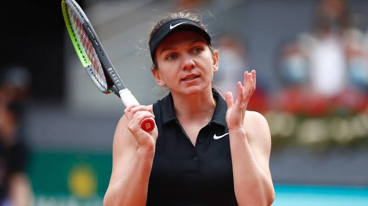 „Mulțimea izbucnește în șoc și admirație la revenirea Simonei Halep după suspendare”