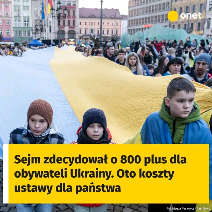 😮 Tyle zapłaci państwo za nowe przepisy o 800 plus ⬇️