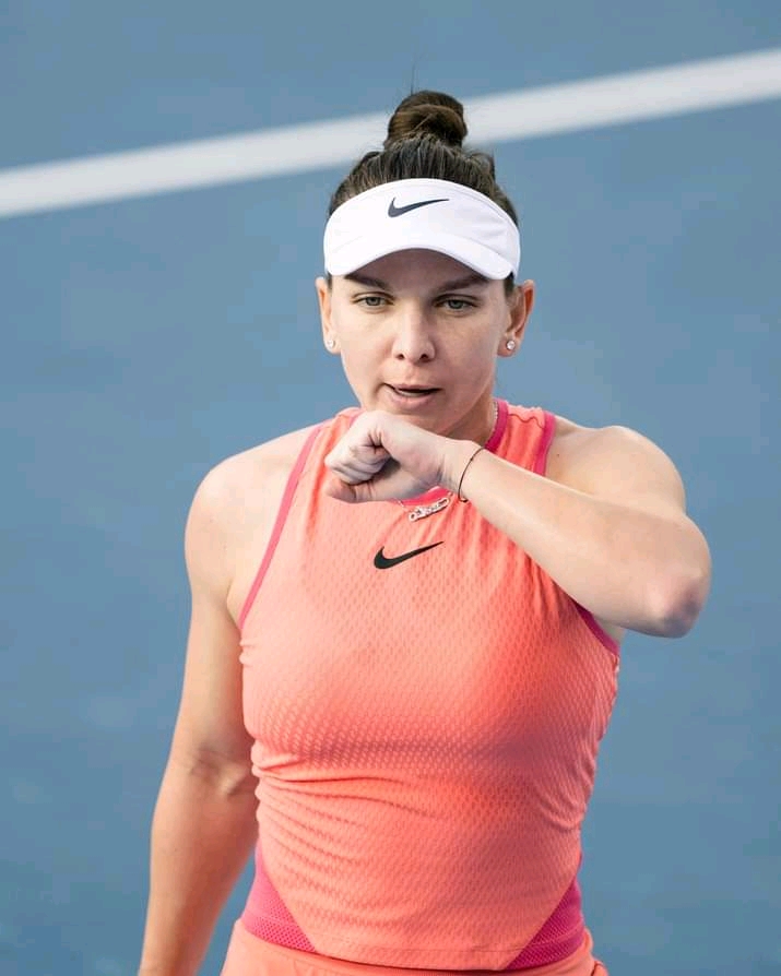 „M-am întors!” – Simona Halep Își Surprinde Fanii cu Mult Așteptata Revenire