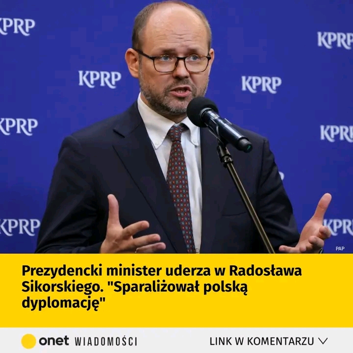 Prezydencki minister ostro krytykuje Radosława Sikorskiego, zarzucając mu paraliż polskiej dyplomacji i łamanie konstytucji. Co dalej?