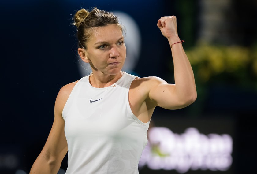 “Zâmbete și Energie: Simona Halep Radiază Fericire și Își Încântă Fanii cu Vestea Că se Simte Mai Puternică ca Niciodată!”