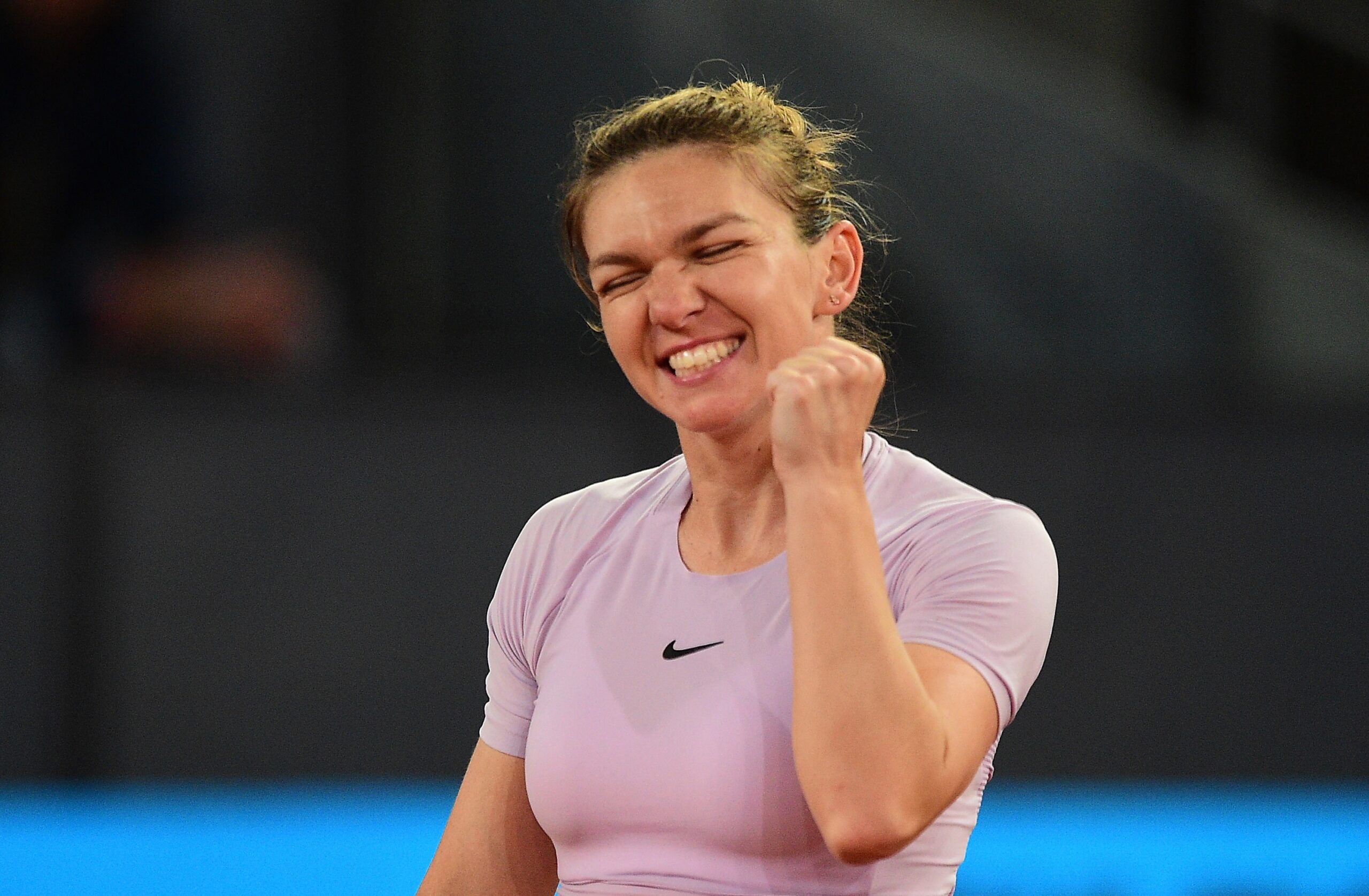 Simona Halep Își Surprinde Fanii în Timp ce Împărtășește un Mesaj Emoționant de Recunoștință