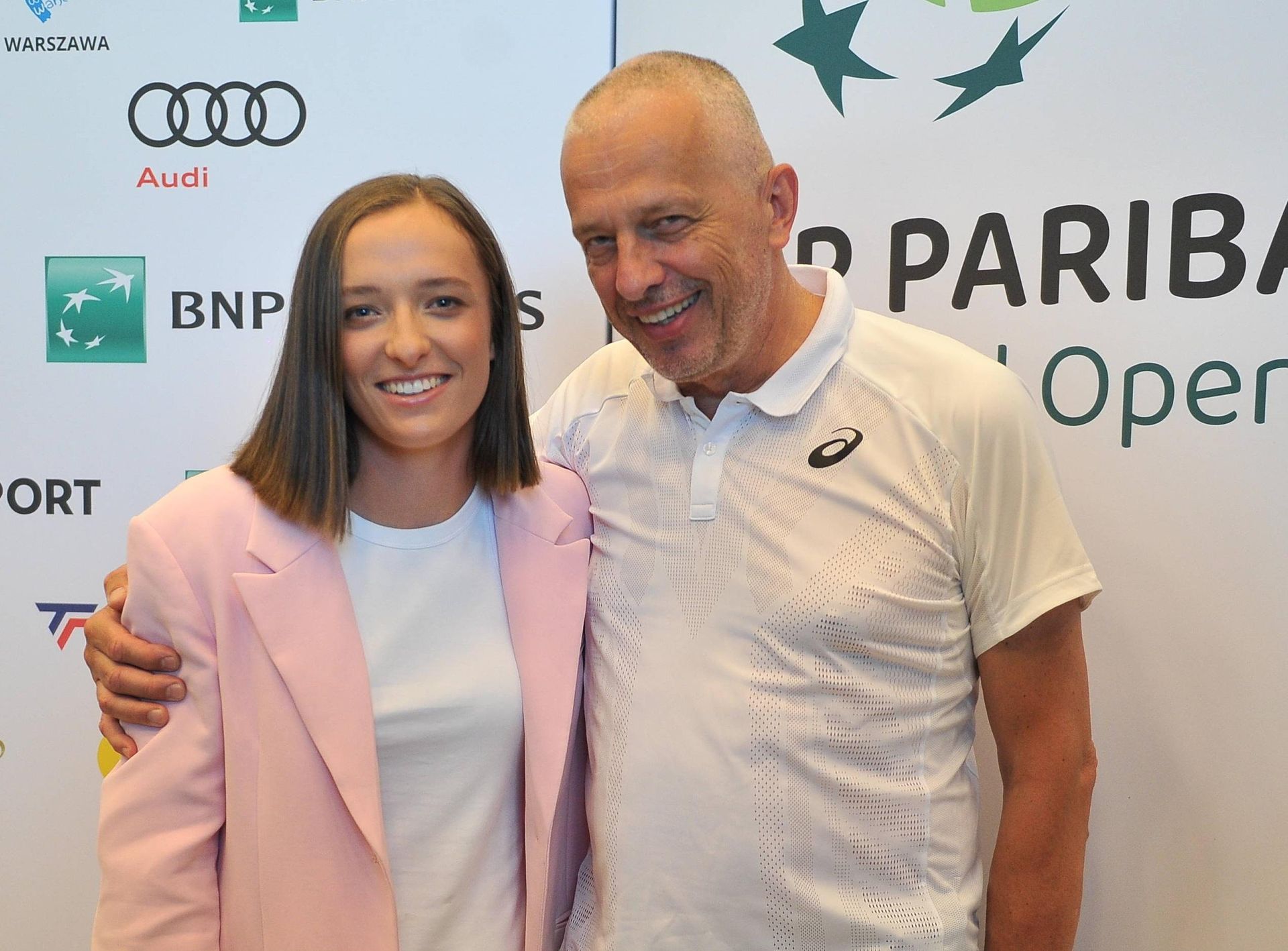 „Na zawsze będziesz w moim sercu”: Iga Świątek składa wzruszający hołd ojcu podczas jego ostatniego pożegnania