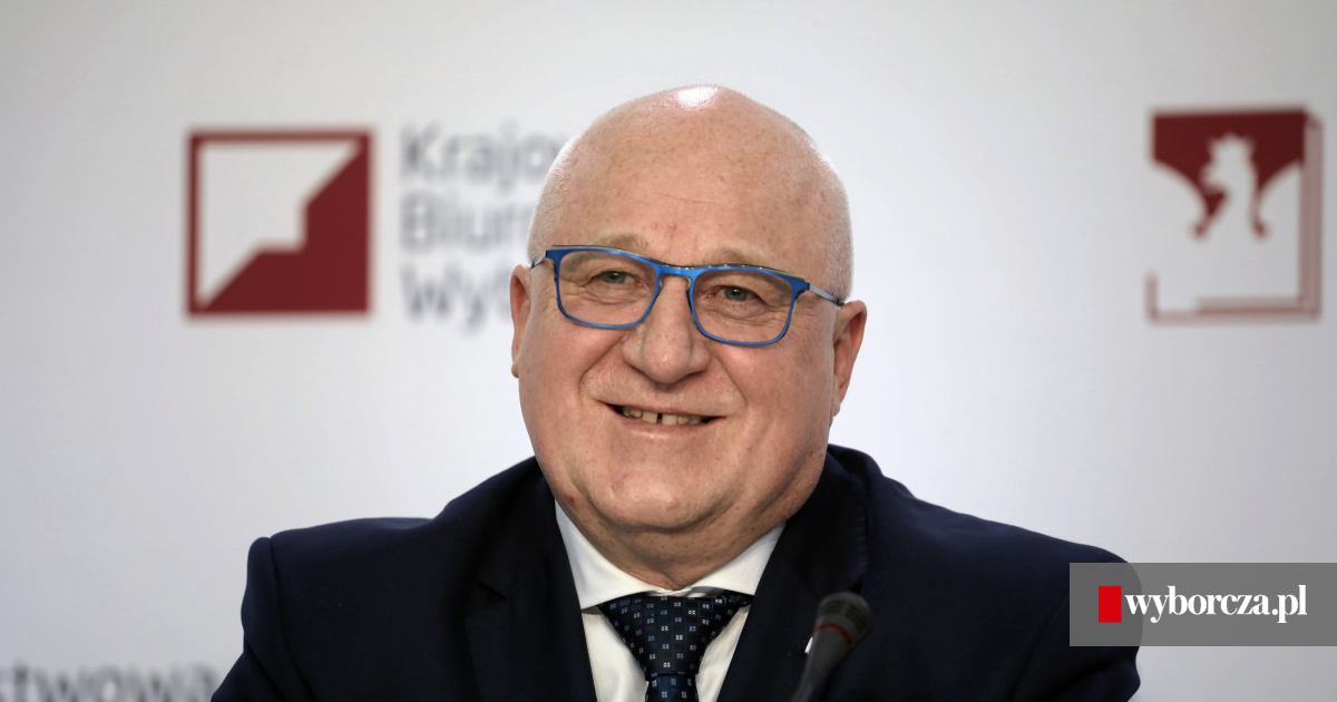 Donald Tusk ogłasza ponowne przeliczenie głosów zarządzone przez Sąd Najwyższy po złożeniu nagrań z monitoringu, dotyczących nieprawidłowości w wyborach prezydenckich.